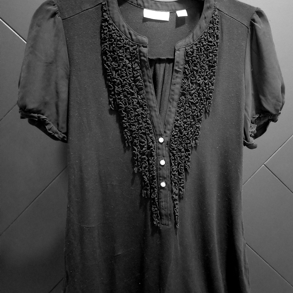 Chic Black Women's Blouse with Ruffle Detail - Picture 3 of 3